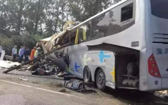 甘肅岷縣發生交通事故 已致6死14傷