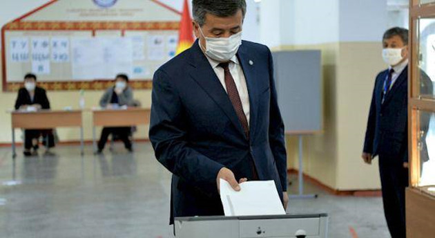 初步计票结果显示吉尔吉斯斯坦4个政党获足够选票进入议会