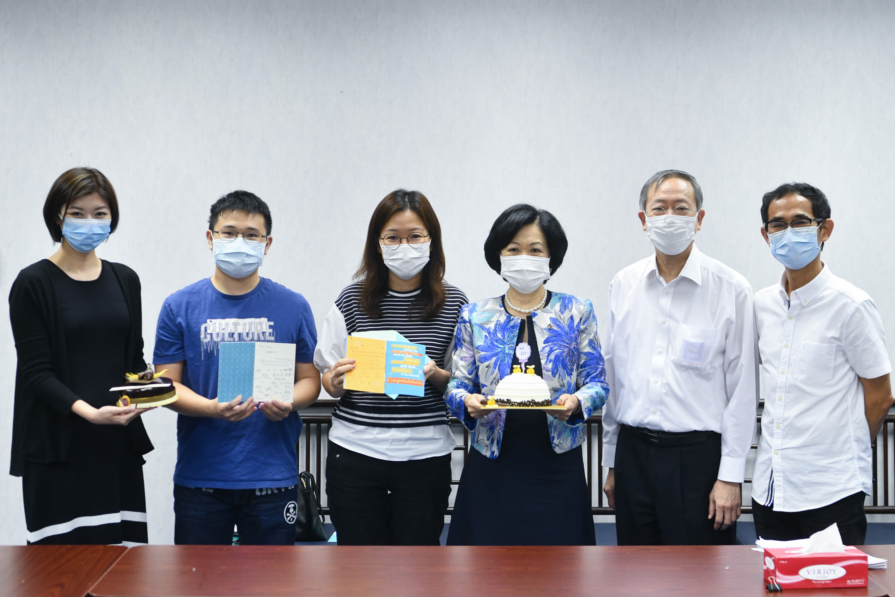 新民黨葉劉淑儀祝賀陳敏娟及甘文鋒獲特區政府授勳