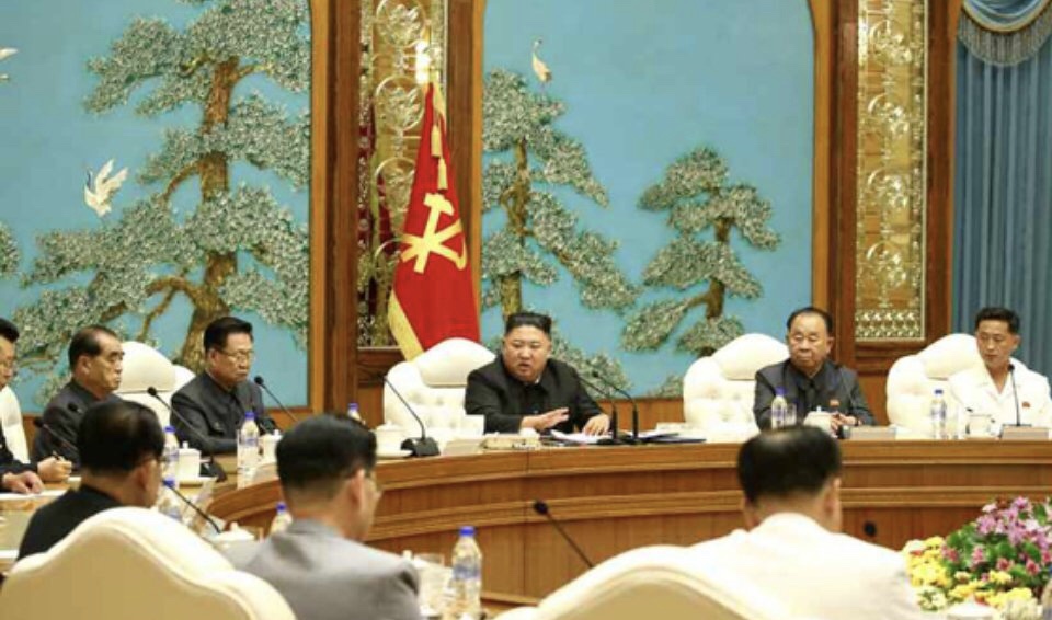 朝鮮開展「80天戰鬥」 李炳哲朴正天被授元帥銜