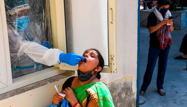 印度疫歿者超10萬