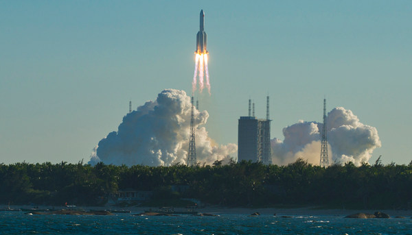 中國載人航天工程擬兩年完成空間站建造 航天員均已選定