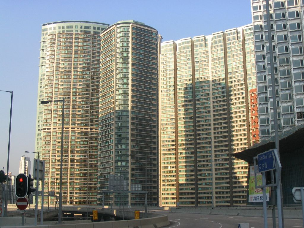 半島豪庭兩房戶千萬元沽13年升值逾1.9倍