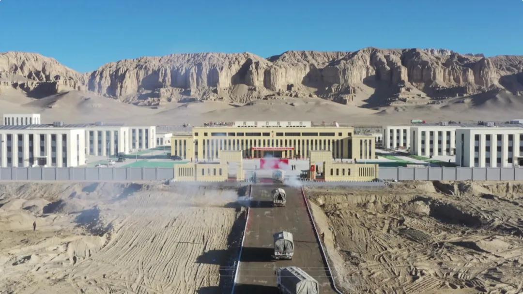 西藏邊防團入住新營房！網友：你們管這個叫「野戰營」？