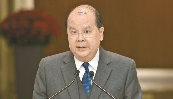 張建宗：涉事教師有計劃「播獨」 嚴重違專業操守 教局處理果斷有理據