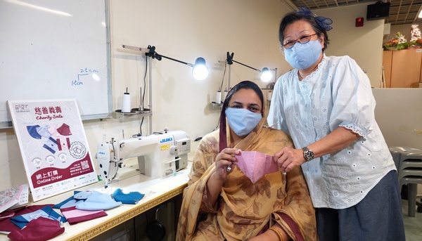 社企轉型車口罩助80婦女幫補家計