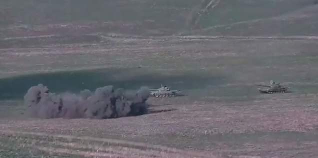 俄罗斯防长与亚美尼亚、阿塞拜疆防长电话讨论纳卡局势 