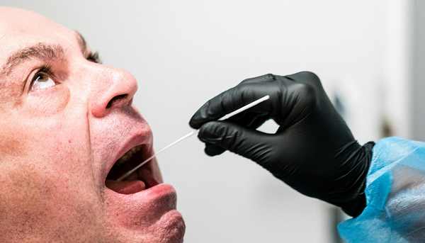 世衞：全球單日新增33.87萬人確診 創紀錄新高