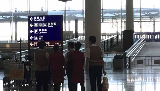 國泰向即將離職員工致歉 港龍工會不滿國泰停運決定