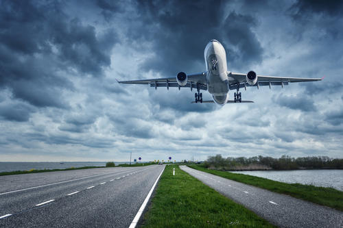 全球航空業料年底四成職位消失