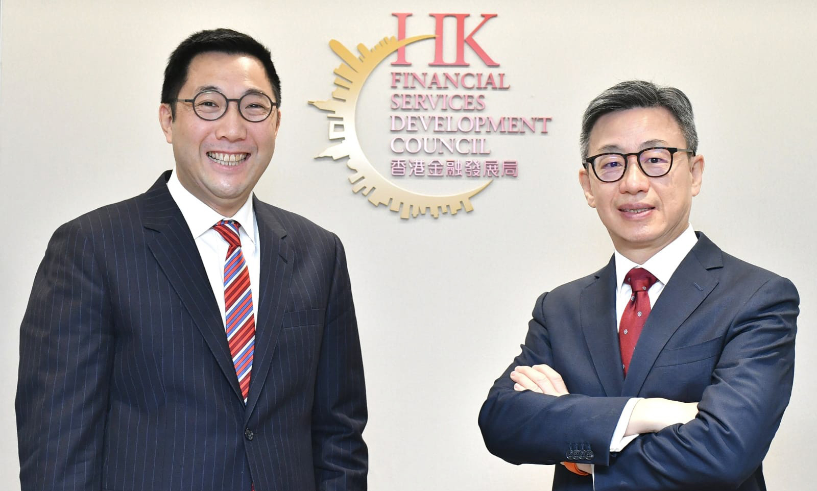 對接替李小加？李律仁：太睇高我