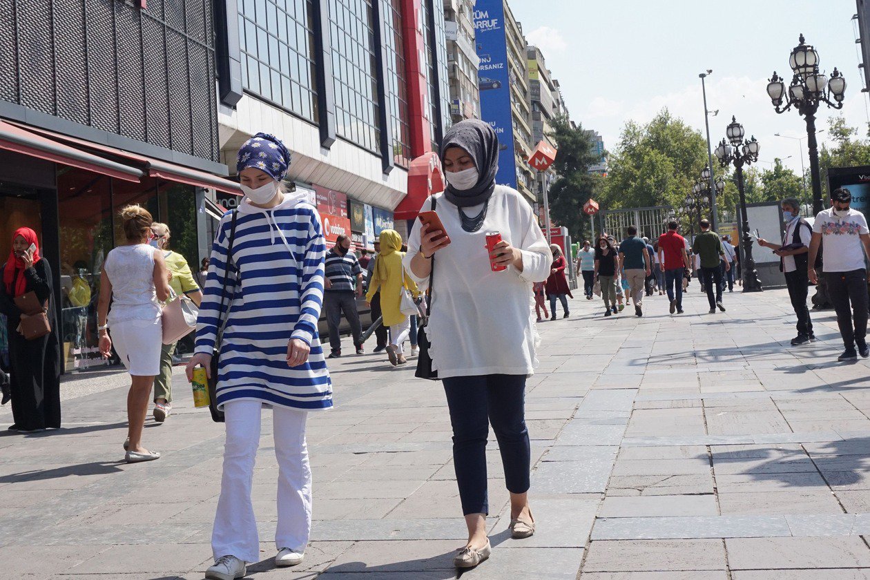 土耳其新冠死亡病例數破萬