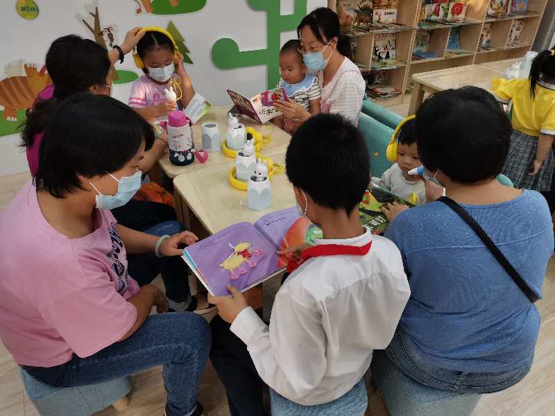 讓孩子愛上閱讀 深圳首家社區智慧童書館開館