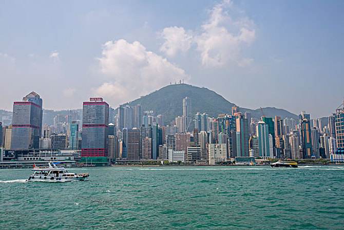 【八面來風】政治操作豈能凌駕公義