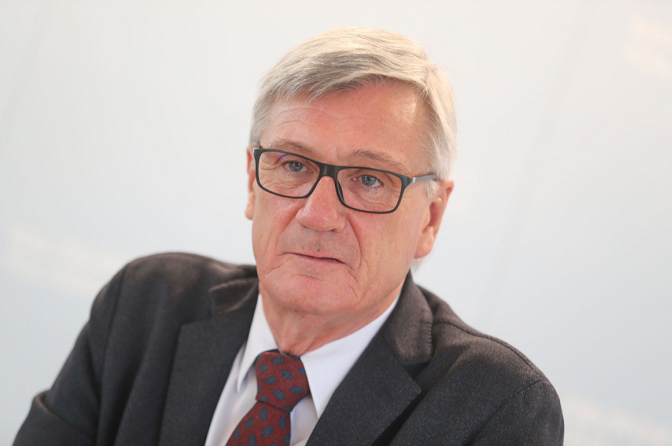 奧地利薩爾茨堡市長新冠病毒檢測呈陽性