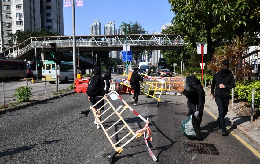 跟車工涉屯門堵路認罪 被判80小時社服令