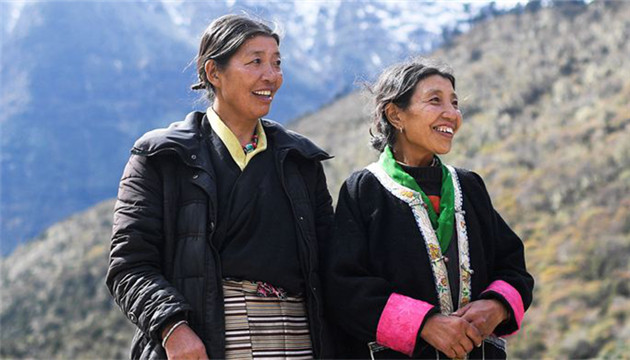 32年間只有一戶人家？她們在雪山腳下守護國家