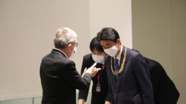 安倍獲得奧林匹克勳章最高獎 連發兩推表決心