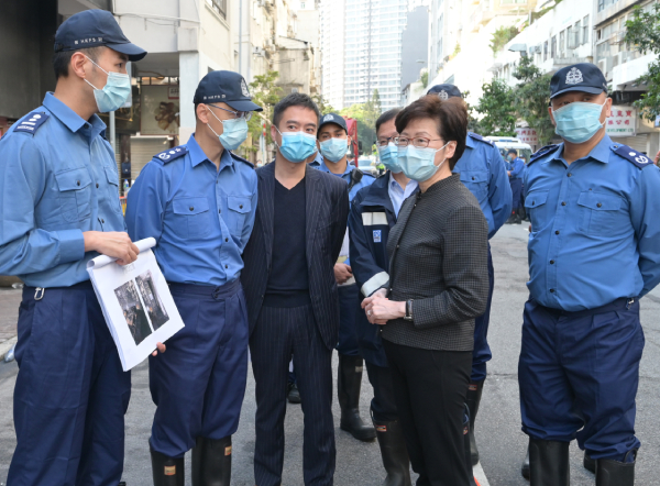 林鄭：消防處及屋宇署年底前巡查約2500幢舊樓 旨在排查消防隱患