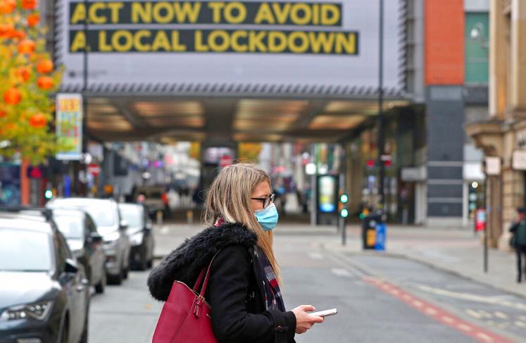 歐洲疫情持續 英國單日逾2.1萬人確診