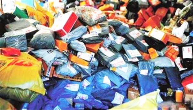 「白色垃圾」成監管痛點 快遞外賣「減塑」差哪兒了？