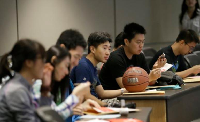 赴美國際留學生人數銳減 美國大學收入迎挑戰