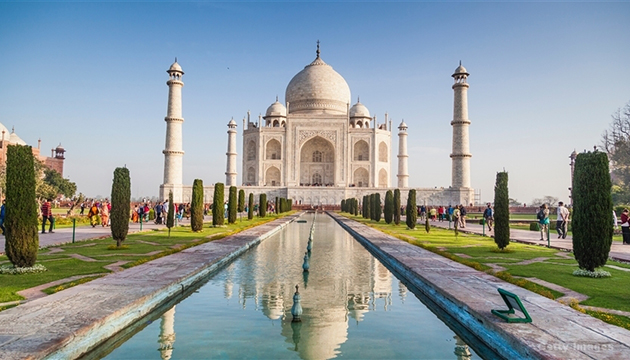 牛津經濟研究院下調印度中期經濟增長評估