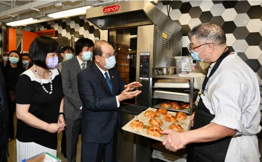 張建宗：疫情反彈 政府或推更嚴厲防疫抗疫措施