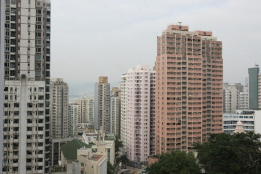 帝豪閣三房轉手賬面獲利412萬元 單位升值18%。