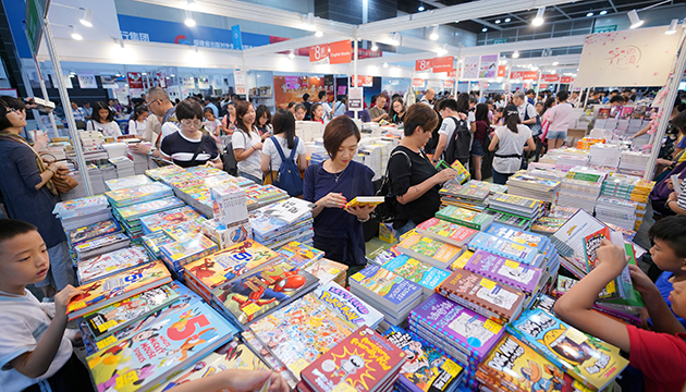 疫情反彈影響 書展延至明年7月