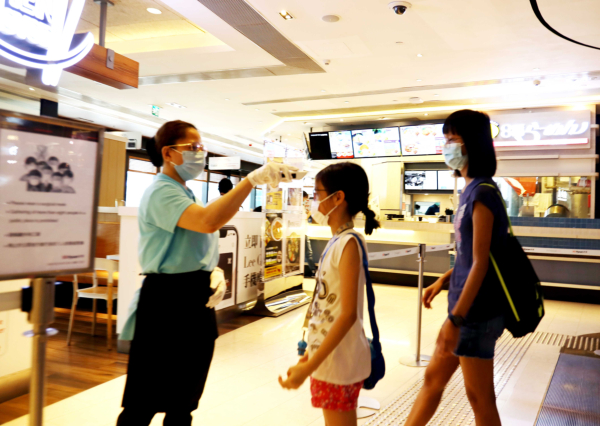 黃家和：預料餐飲業界跌四至五成生意 憂再現失業潮