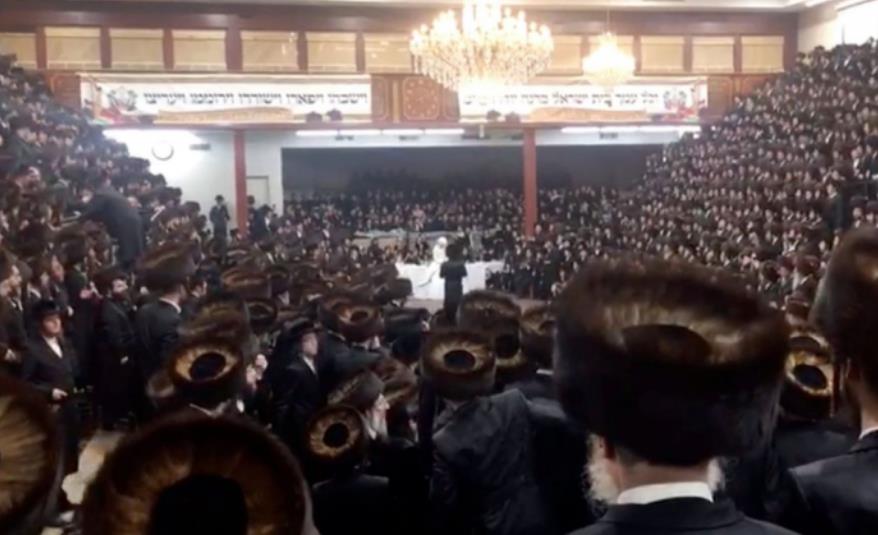 紐約教堂辦7000人大型婚禮 全無戴口罩罰款逾11萬