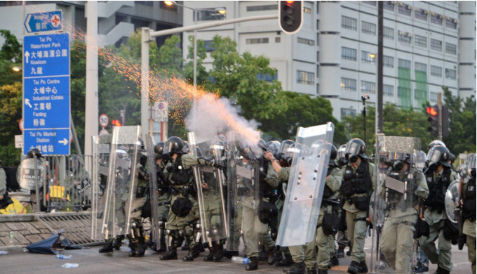 16歲學生襲警罪成 因無悔意被判3周監禁