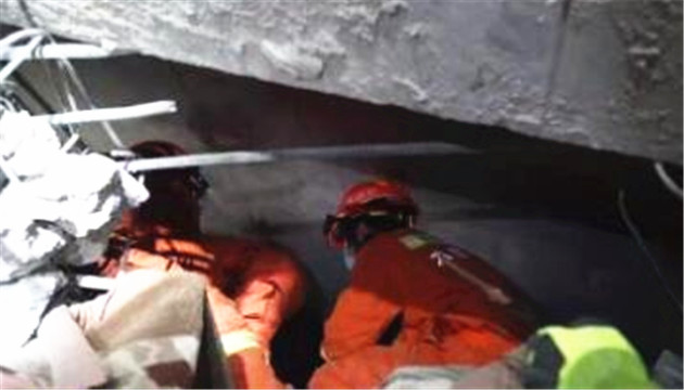 貴州水城經開區一在建廠房發生局部垮塌5人被困