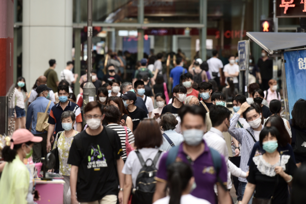 日本近一周1.5萬人確診 專家憂癱瘓醫療系統