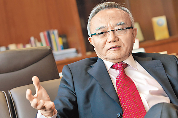 劉兆佳：《施政報告》體現中央關懷 香港各界需凝共識渡難關