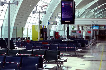 出於「安全顧慮」 阿聯酋暫停發13國公民入境簽證