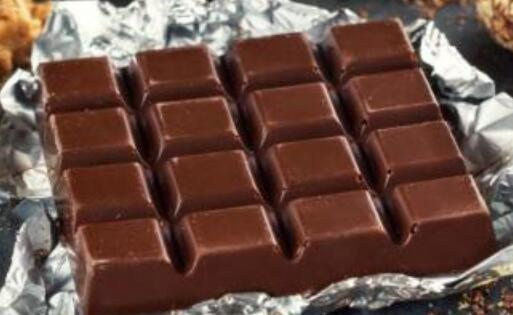 食安中心呼籲市民不要食用可能含有環氧乙烷的朱古力糖果