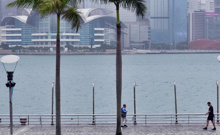 本港今早稍涼 日間最高溫約26℃