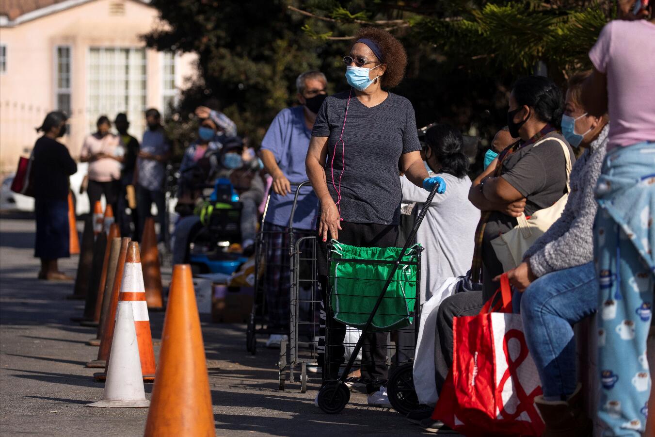 失業及疫情雙重打擊 逾5000萬美國人陷糧荒