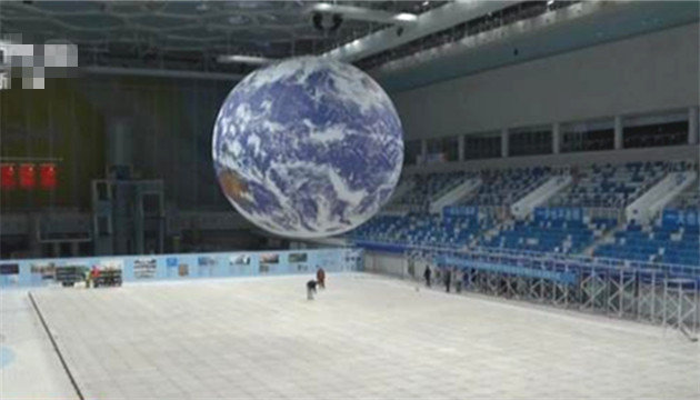 水立方變身「冰立方」 冬奧會冰壺場地改造完工