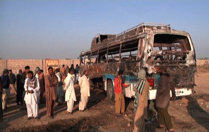 巴基斯坦發生汽車相撞事故致13死15傷