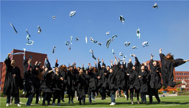 廣東擬選調1829名大學畢業生進機關