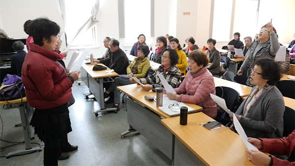 老年教育發展滯後難以滿足需求 亟待立法保駕護航