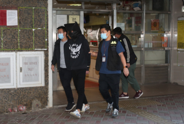 葵涌傷人案警方拘捕4人 最小僅13歲