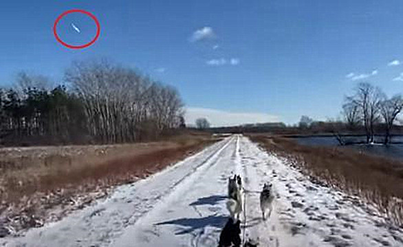 美多地經歷爆炸？神秘巨響伴隨「火球」劃過天空