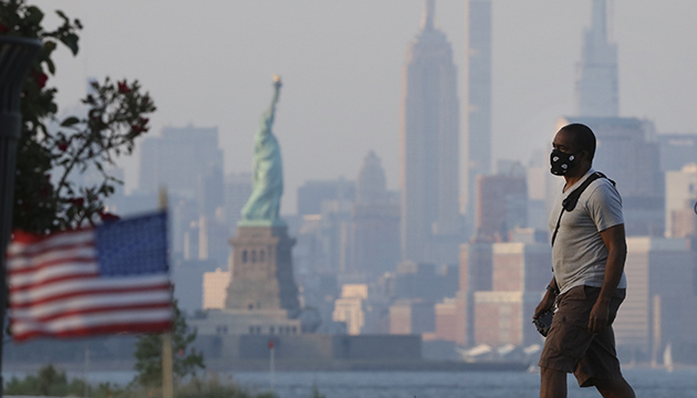 美模型預測：到明年4月美國新冠死亡人數至少將近54萬