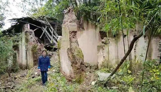 陝西安康群眾房屋被強拆後續：當事鎮長被撤職