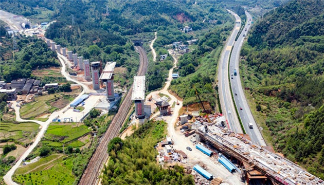 贛深高鐵江西段隧道全部貫通 明年將全線通車