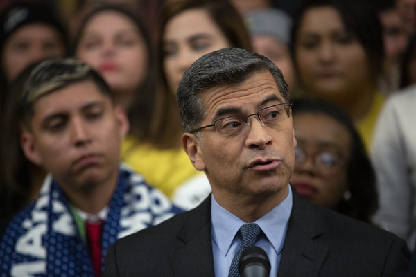 外媒：拜登提名哈維·貝塞拉為衛生部長